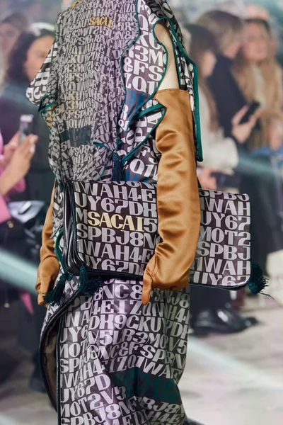 Look 85